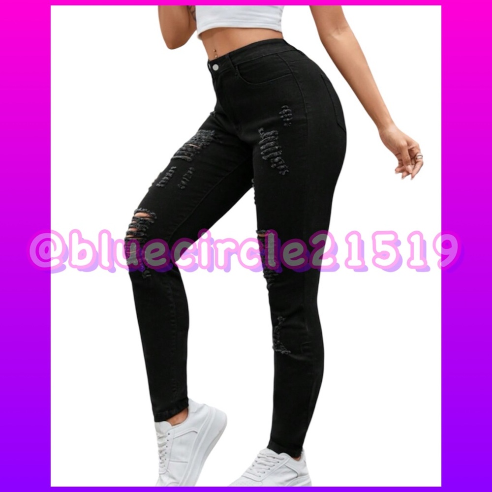 EZwear High Waist Ripped Skinny Jeans Black
•Size Small/4